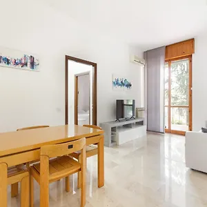 Appartamento Con Terrazzo A Milano- Greco Pirelli!, Milano