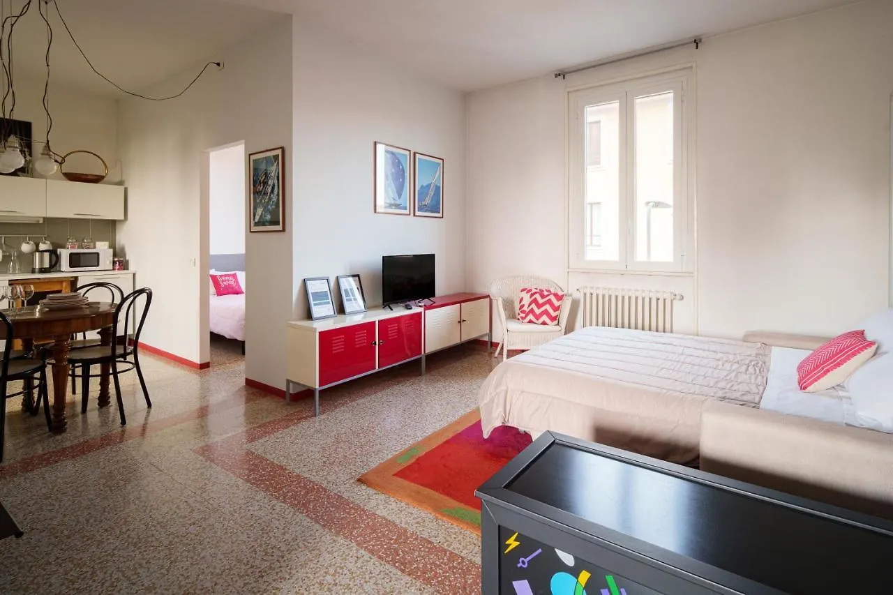 Accomodo Mib13 Bivano Navigli Milan